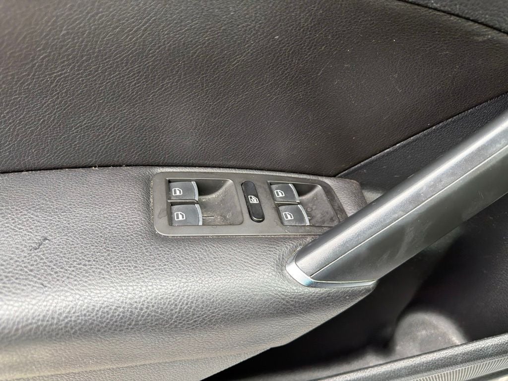 2016 Volkswagen Passat 1.8T SE