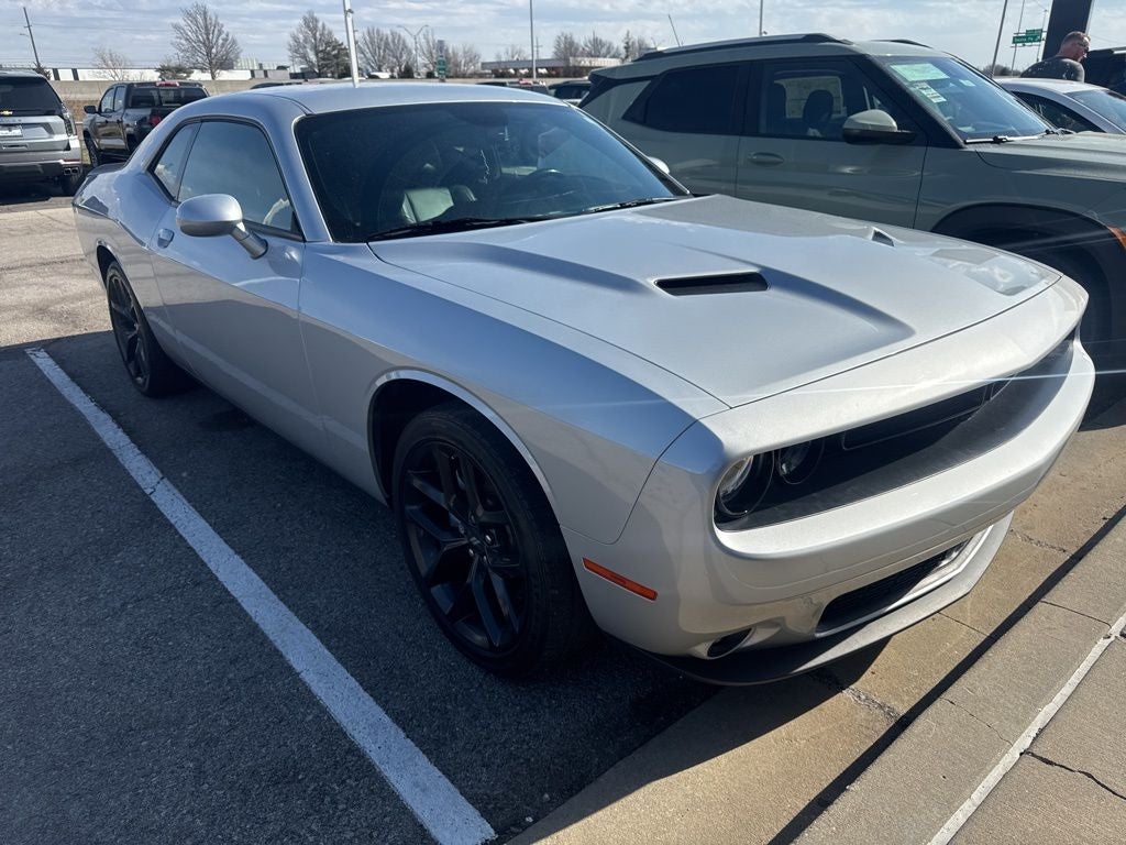 2022 Dodge Challenger SXT