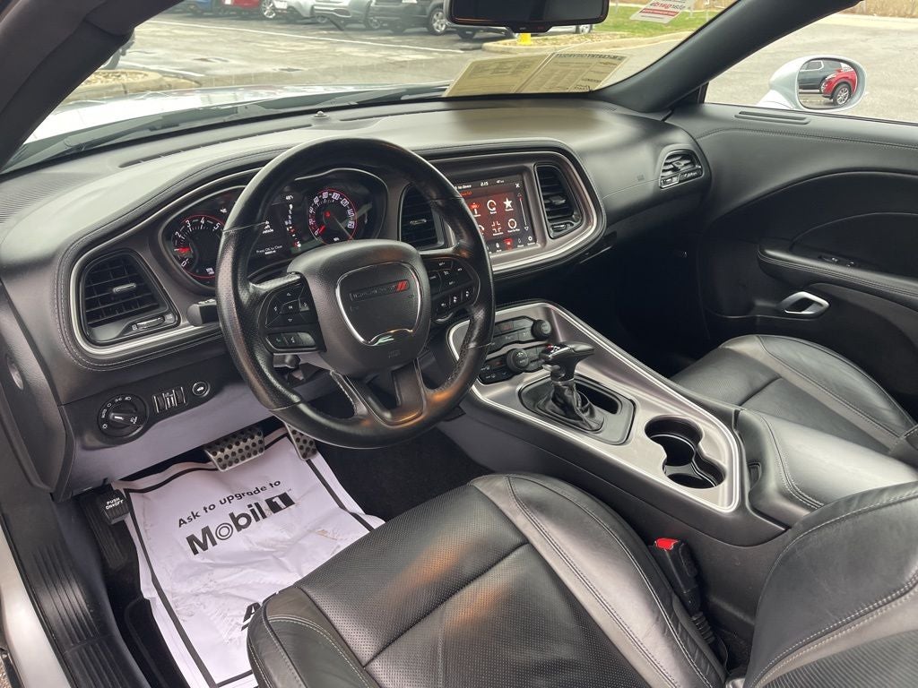 2022 Dodge Challenger SXT