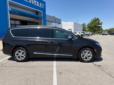 2023 Chrysler Pacifica Limited