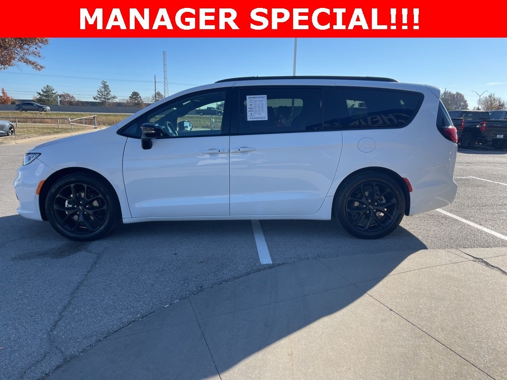 2025 Chrysler Pacifica Limited