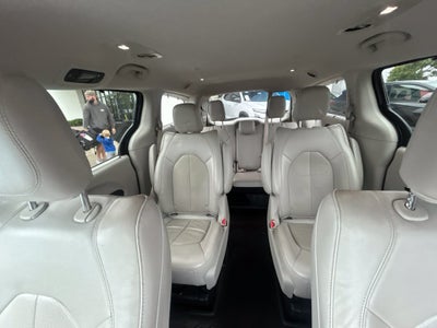 2021 Chrysler Pacifica Hybrid Touring L