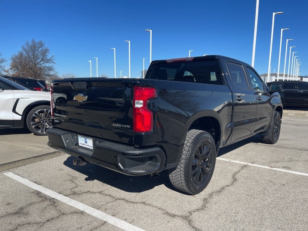 2021 Chevrolet Silverado 1500 Custom