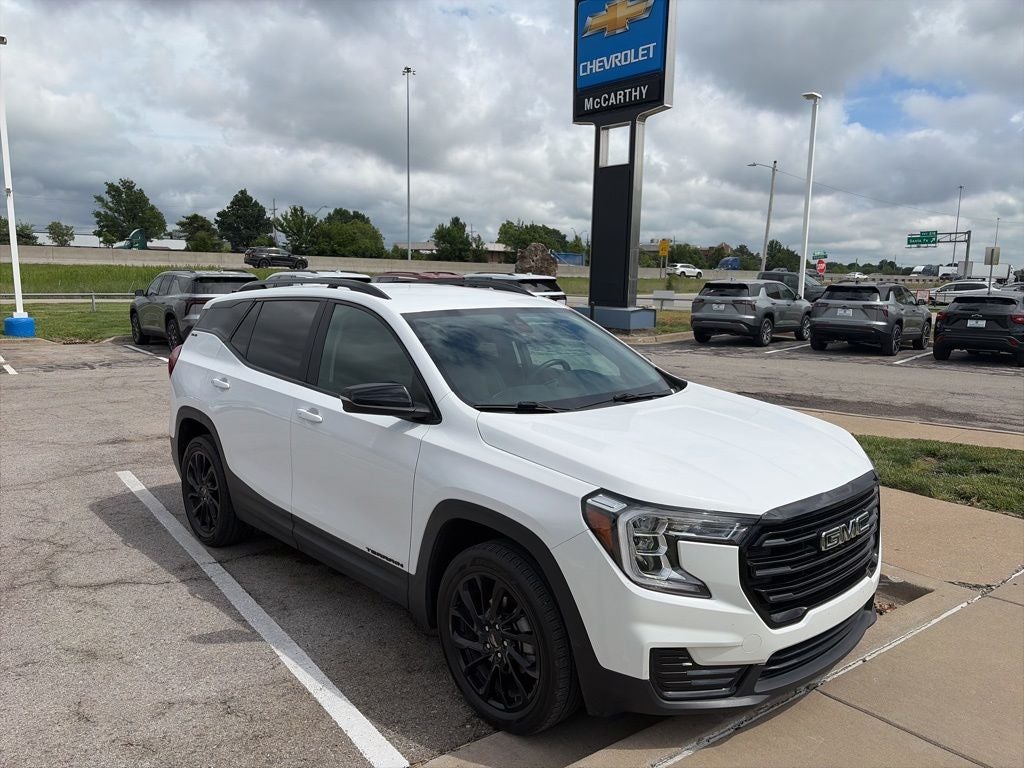 2023 GMC Terrain SLE