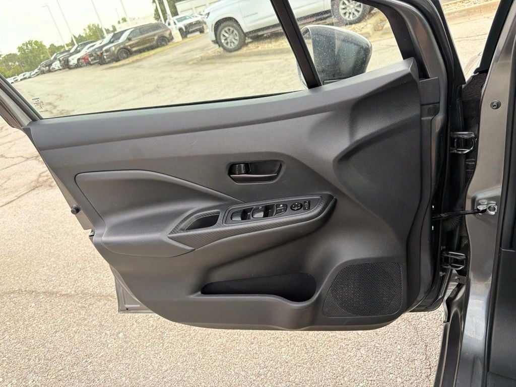2024 Nissan Versa 1.6 S