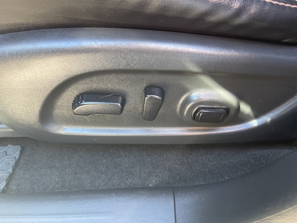 2020 Nissan Pathfinder SL Rock Creek Edition