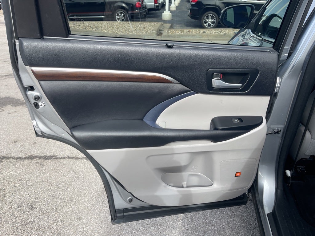 2015 Toyota Highlander Limited Platinum V6