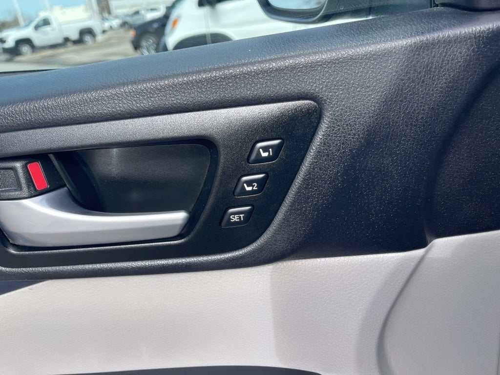 2015 Toyota Highlander Limited Platinum V6