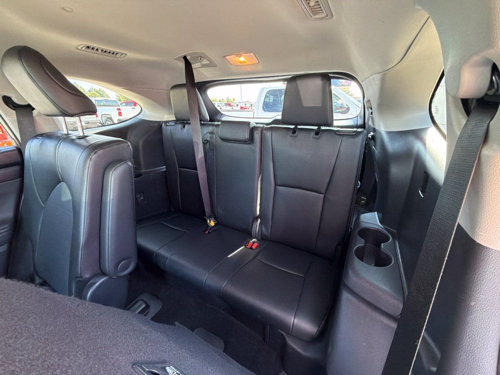 2025 Toyota Highlander XLE
