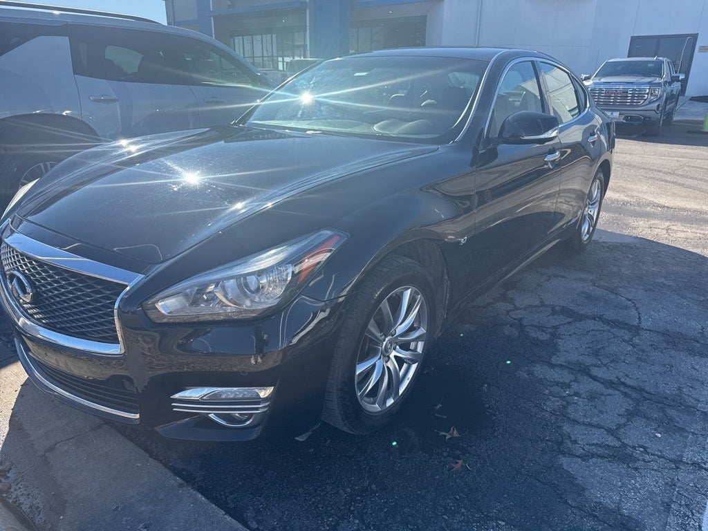 2018 INFINITI Q70 3.7X