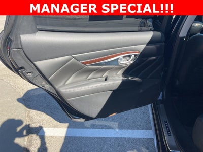 2016 INFINITI Q70L 3.7X