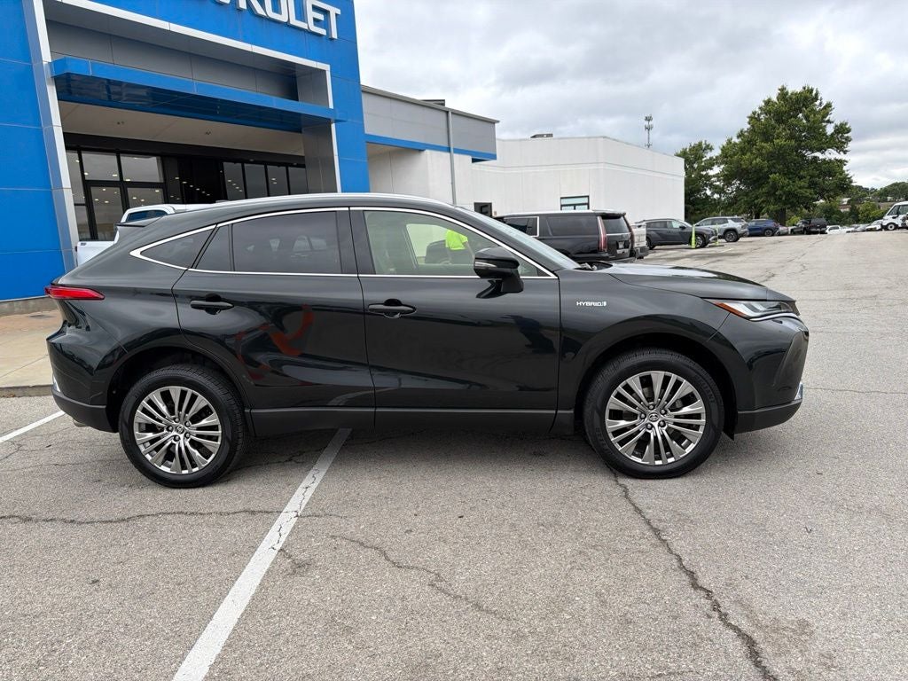 2021 Toyota Venza XLE