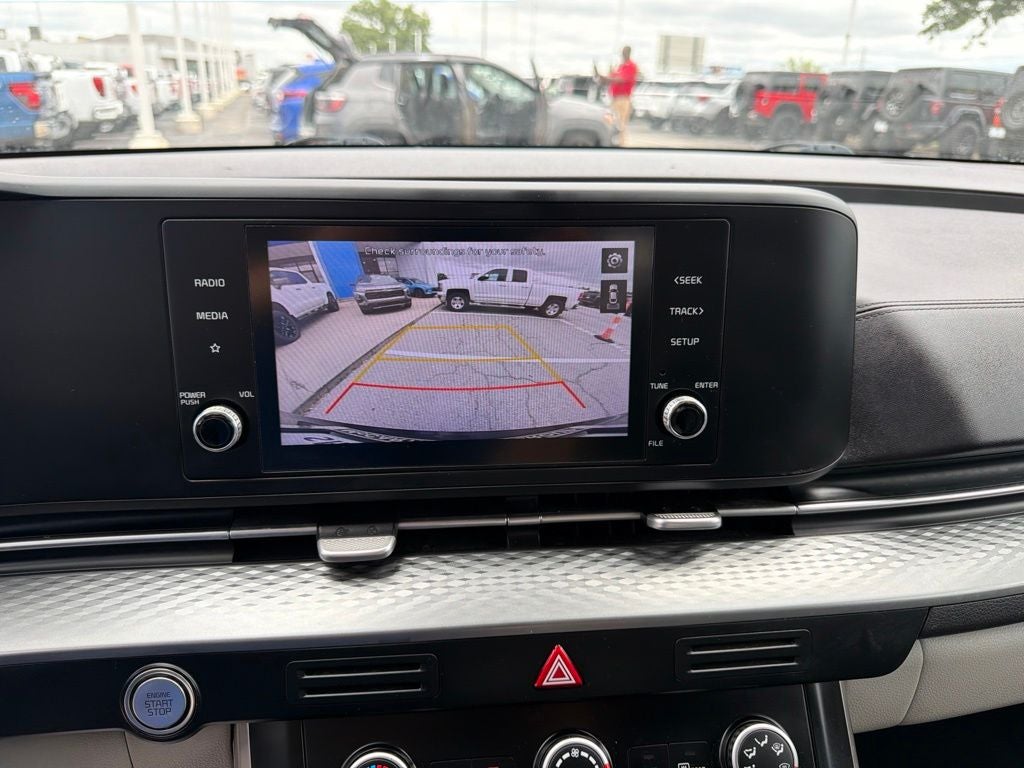 2022 Kia Carnival LXS