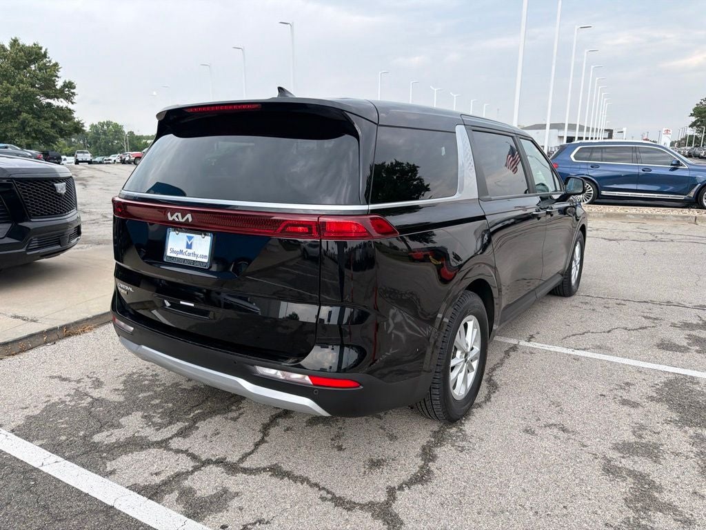 2024 Kia Carnival LX Seat Package