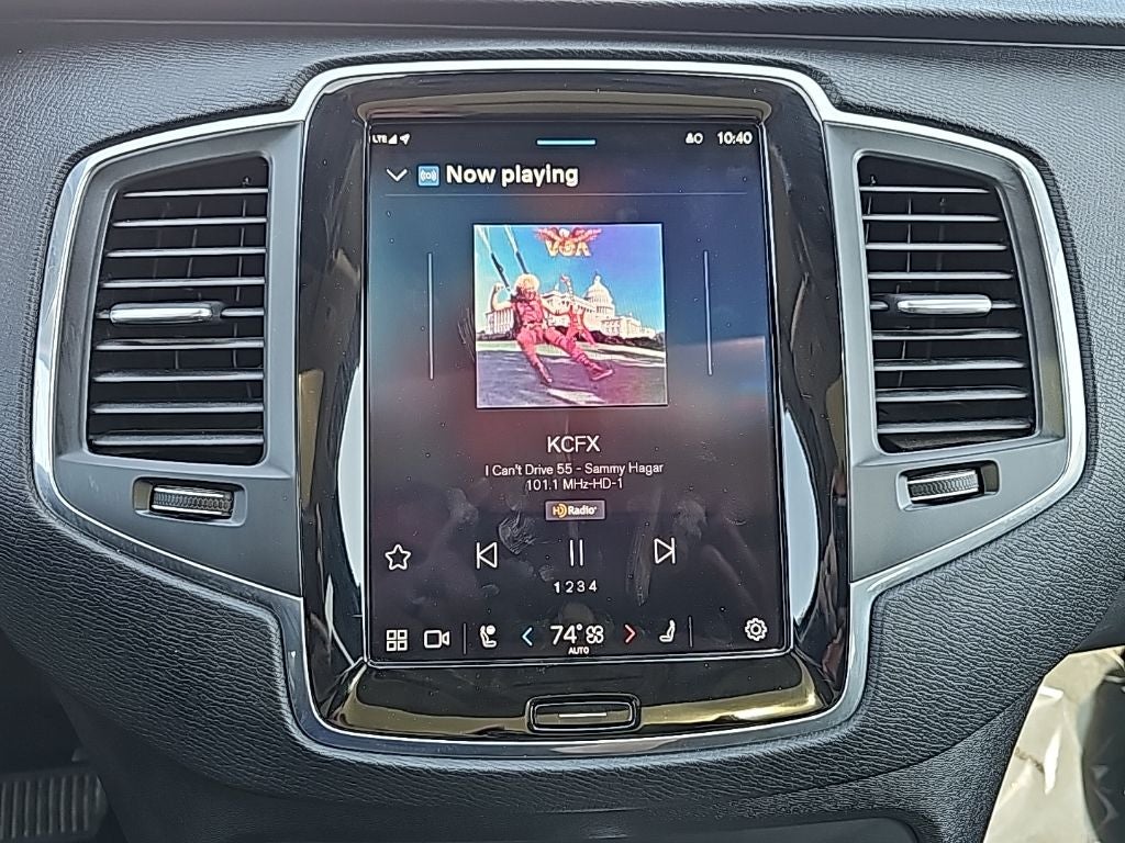 2023 Volvo XC90 B5 Core