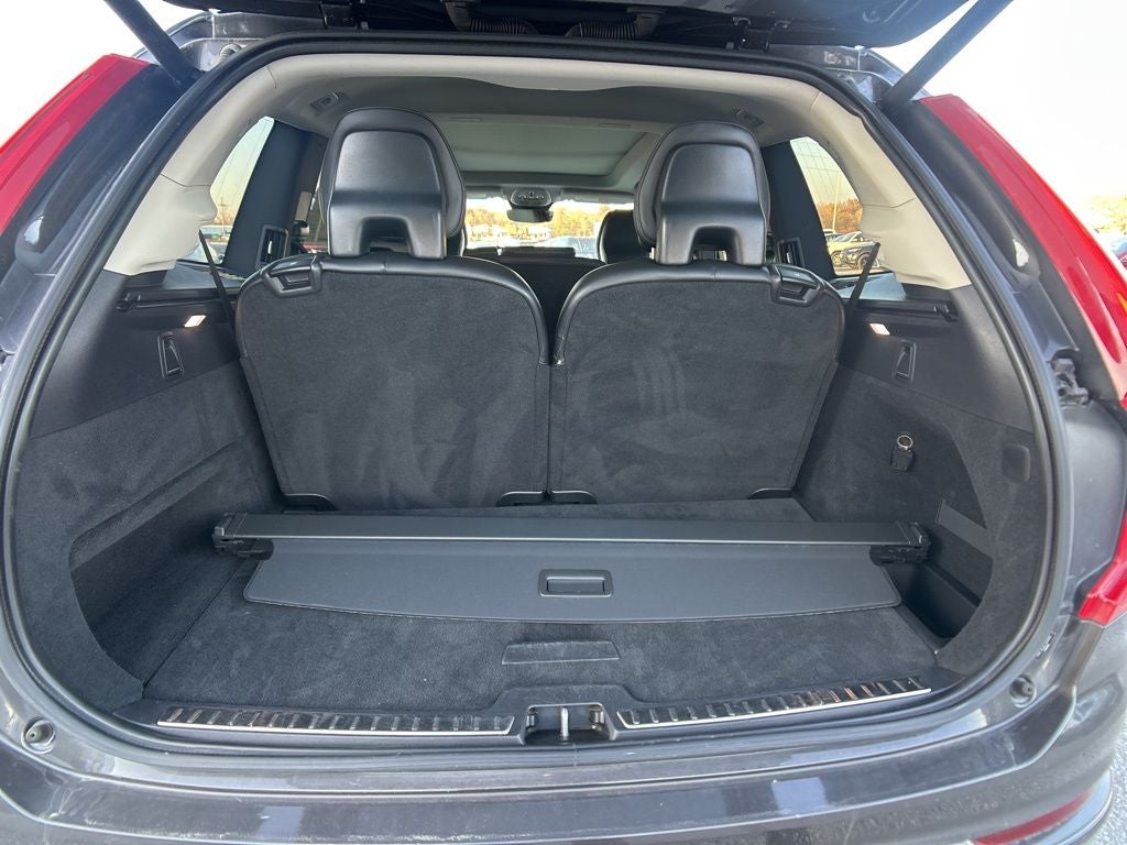 2023 Volvo XC90 B5 Core