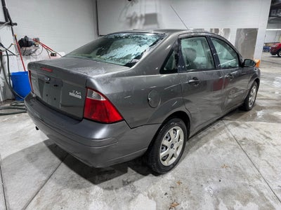 2005 Ford Focus ZX4 SE