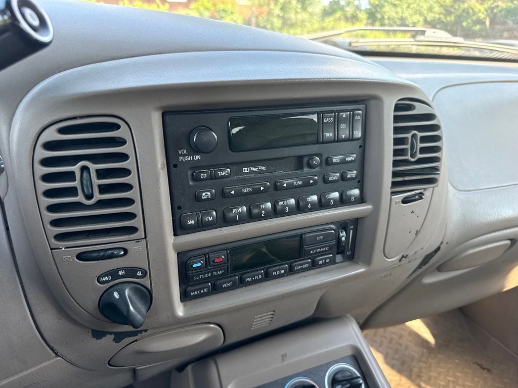 2001 Ford Expedition Eddie Bauer