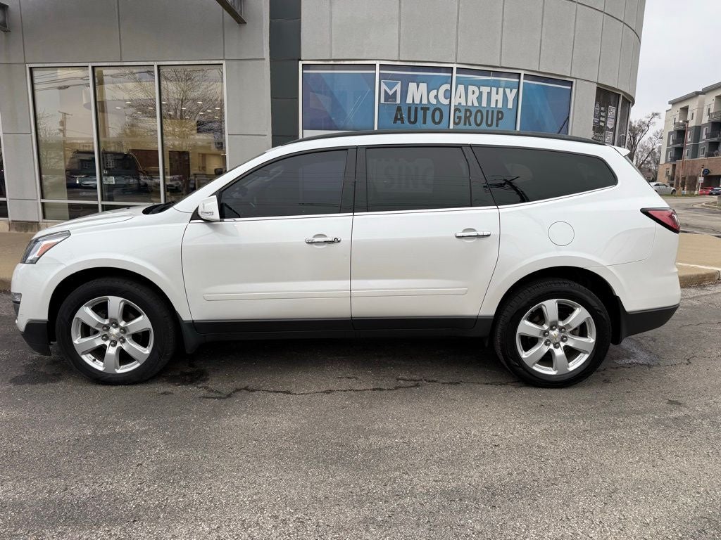 Used 2016 Chevrolet Traverse 1LT with VIN 1GNKRGKD1GJ147768 for sale in Kansas City