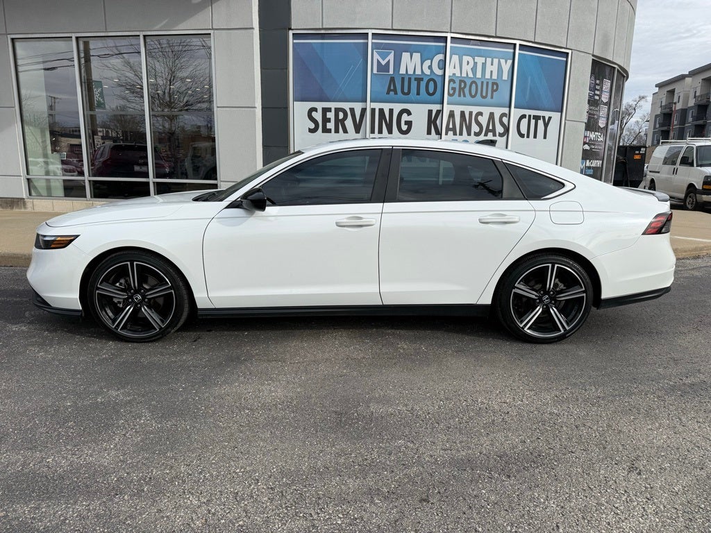 Used 2023 Honda Accord Hybrid Sport with VIN 1HGCY2F5XPA058305 for sale in Kansas City