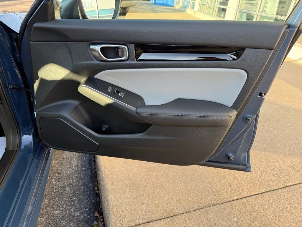 2026 Honda Civic Sedan 2WD Sport Touring Hybrid