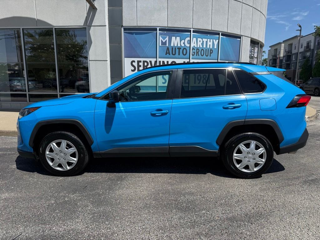 Used 2020 Toyota RAV4 LE with VIN 2T3H1RFV7LC076615 for sale in Kansas City