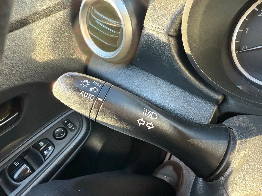 2021 Nissan Versa 1.6 S