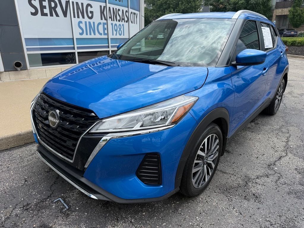 Used 2023 Nissan Kicks SV with VIN 3N1CP5CV8PL499093 for sale in Kansas City