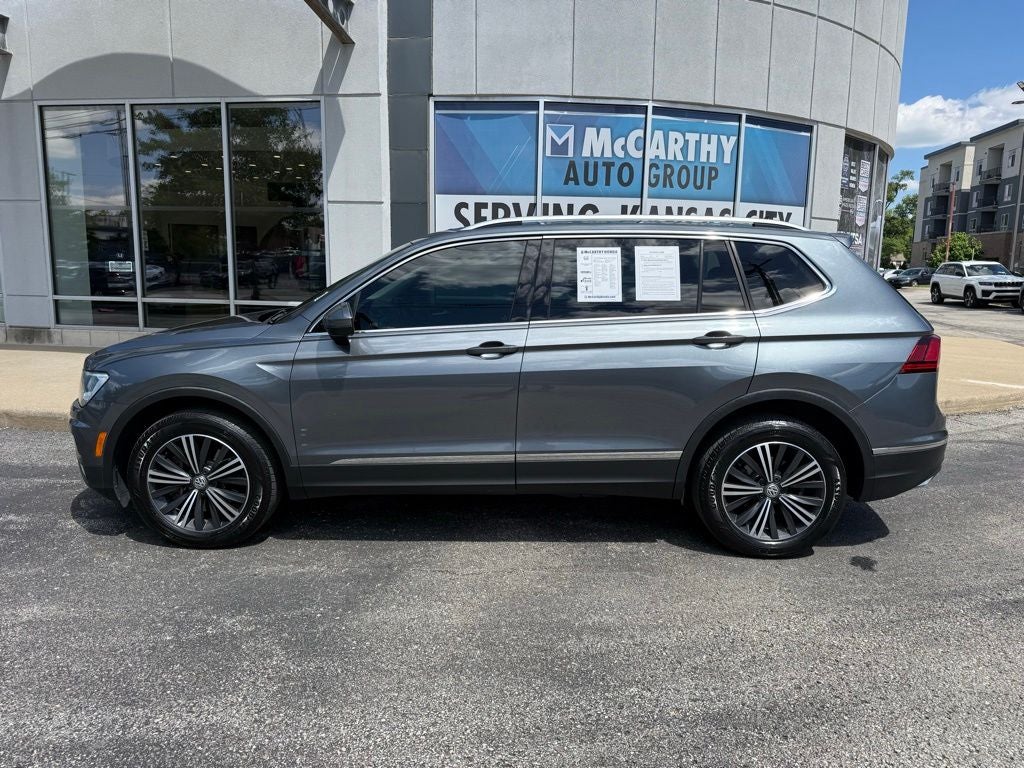 Used 2018 Volkswagen Tiguan SEL with VIN 3VV2B7AX1JM029093 for sale in Overland Park, KS