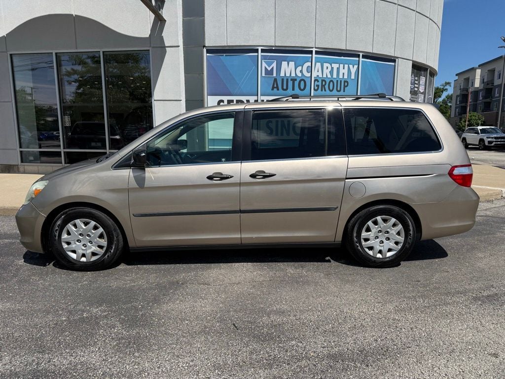 Used 2007 Honda Odyssey LX with VIN 5FNRL38257B044917 for sale in Overland Park, KS