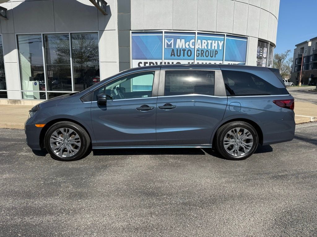 Certified 2026 Honda Odyssey Touring with VIN 5FNRL6H81TB033820 for sale in Kansas City