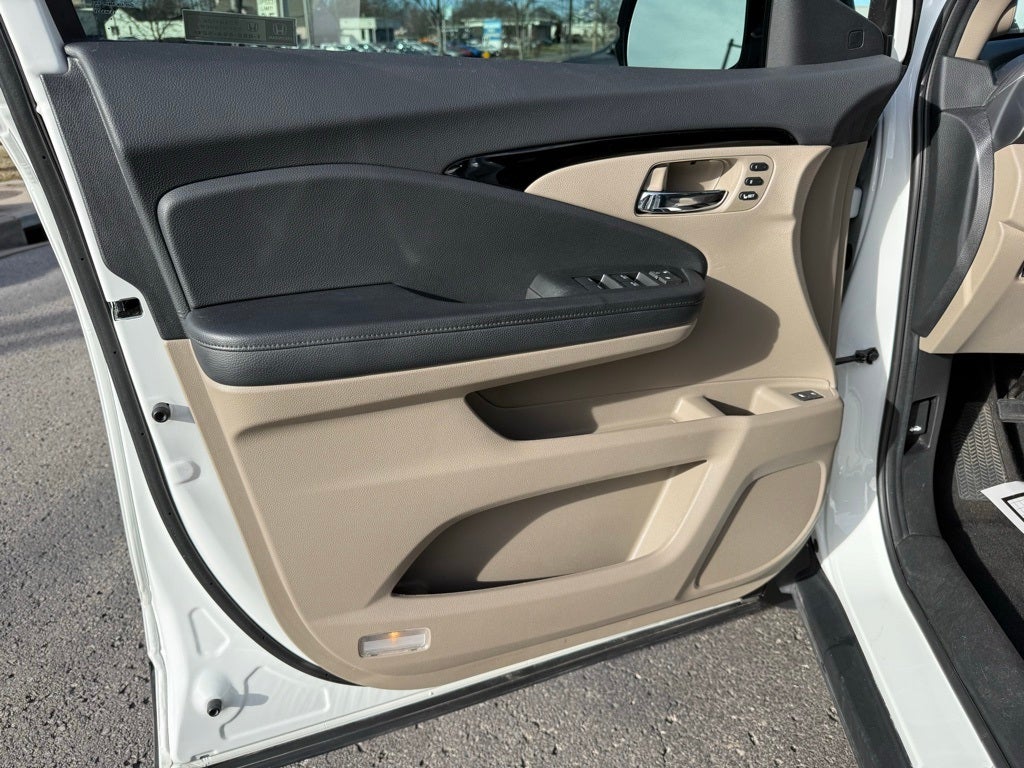 2021 Honda Pilot Touring 8 Passenger