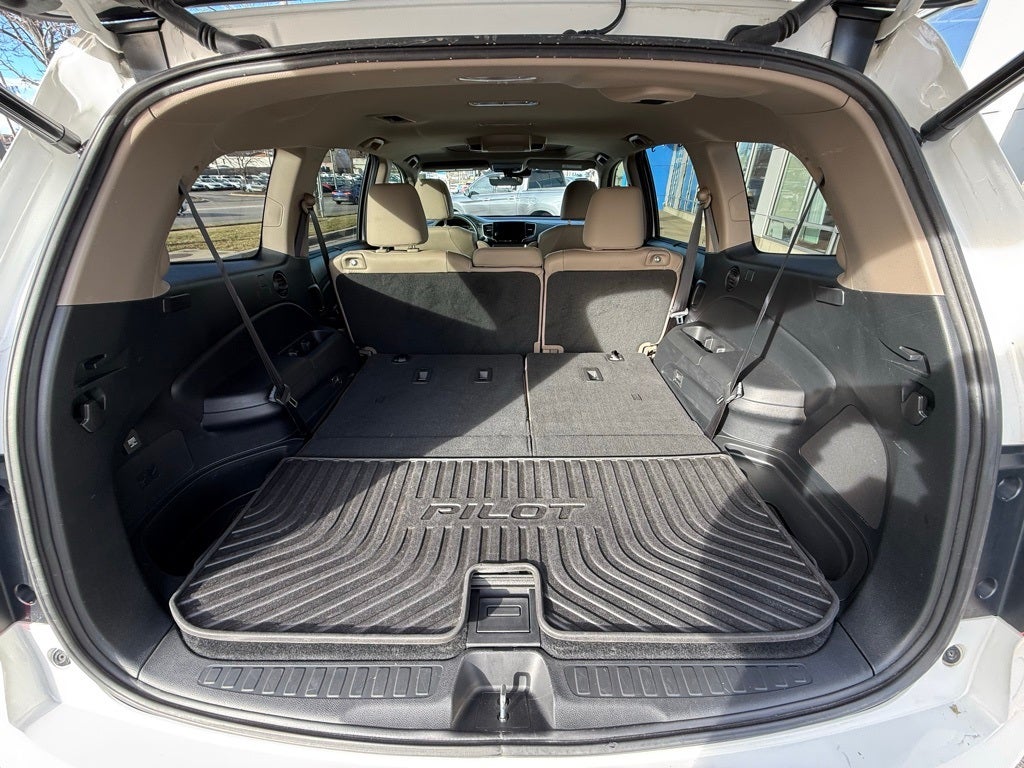 2021 Honda Pilot Touring 8 Passenger