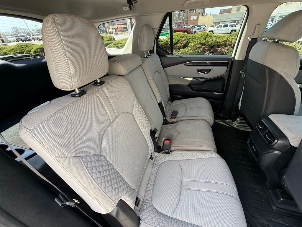 2023 Honda Pilot LX