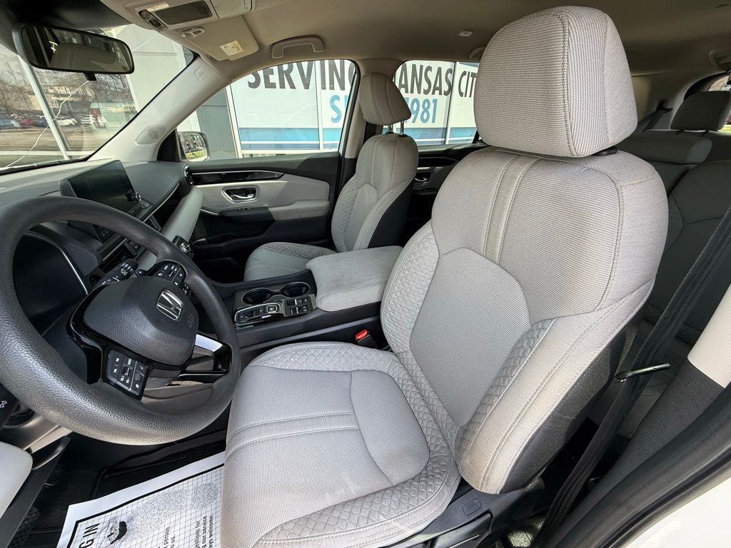 2023 Honda Pilot LX