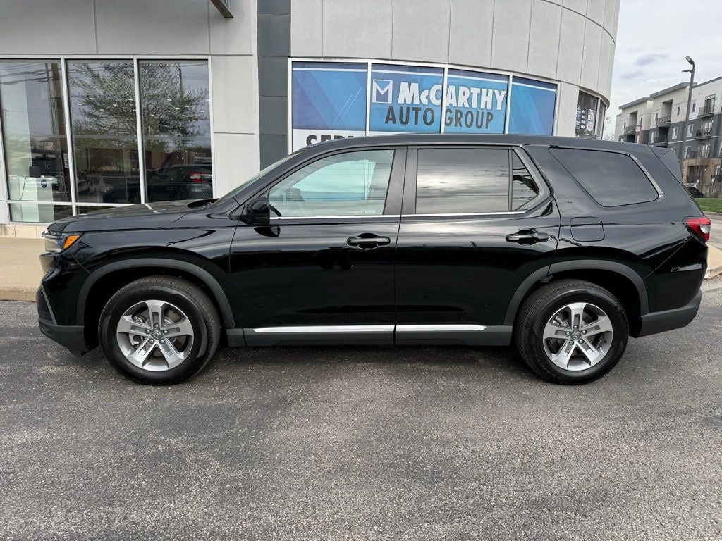 Certified 2025 Honda Pilot EX-L with VIN 5FNYG1H47SB186930 for sale in Kansas City