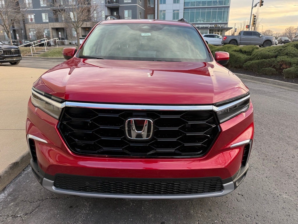 2025 Honda Pilot AWD TRG