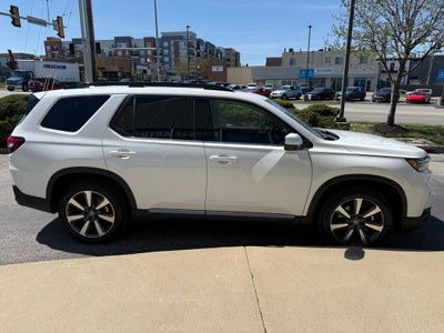 2025 Honda Pilot Touring
