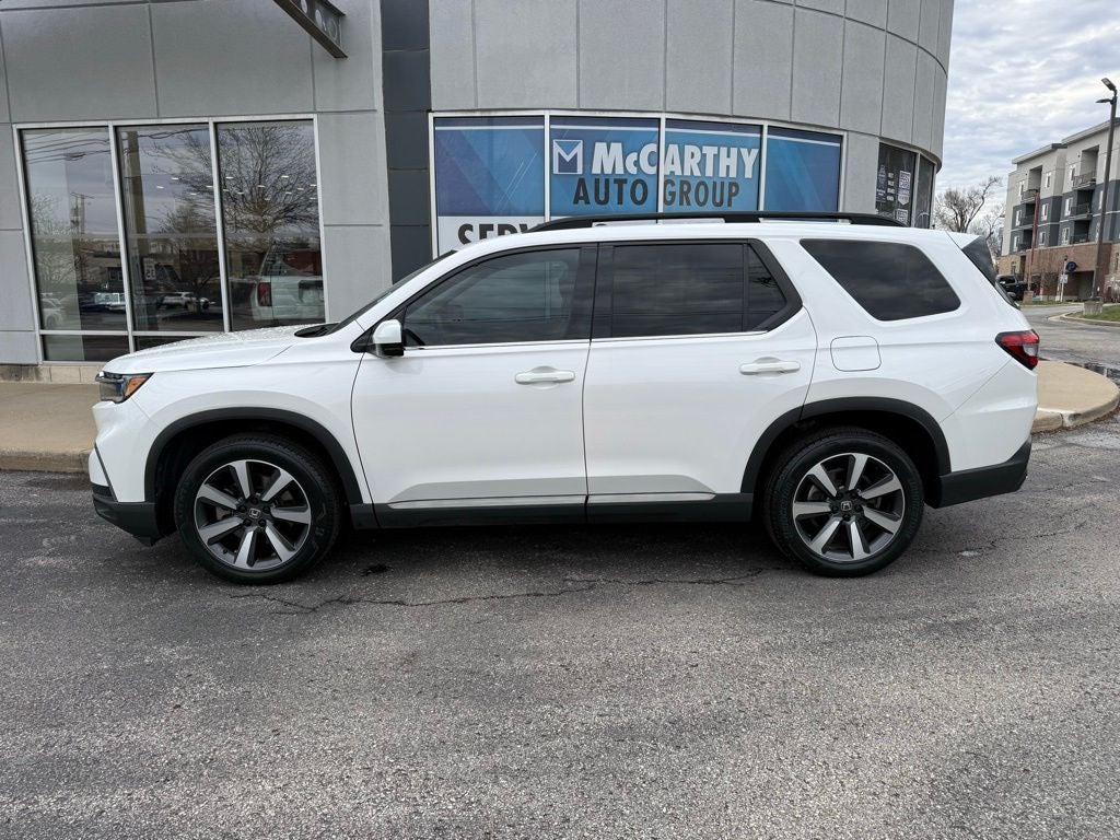 Used 2023 Honda Pilot Elite with VIN 5FNYG1H8XPB026759 for sale in Kansas City