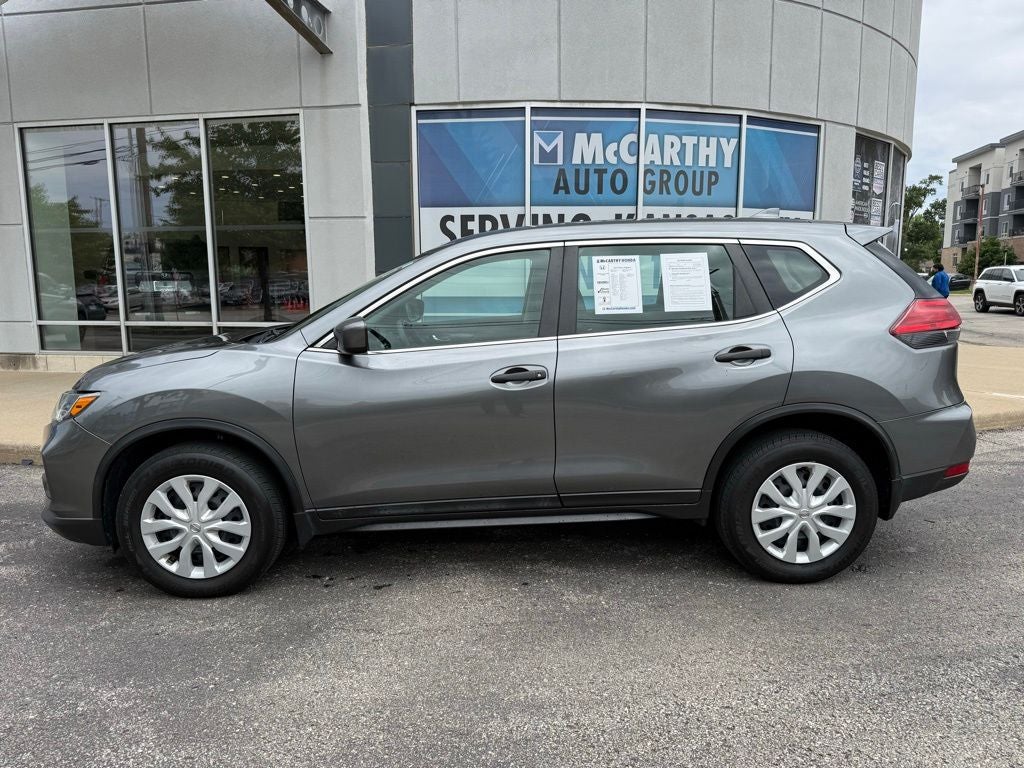 Used 2017 Nissan Rogue S with VIN 5N1AT2MV7HC893982 for sale in Kansas City