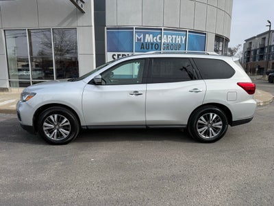 2019 Nissan Pathfinder SV