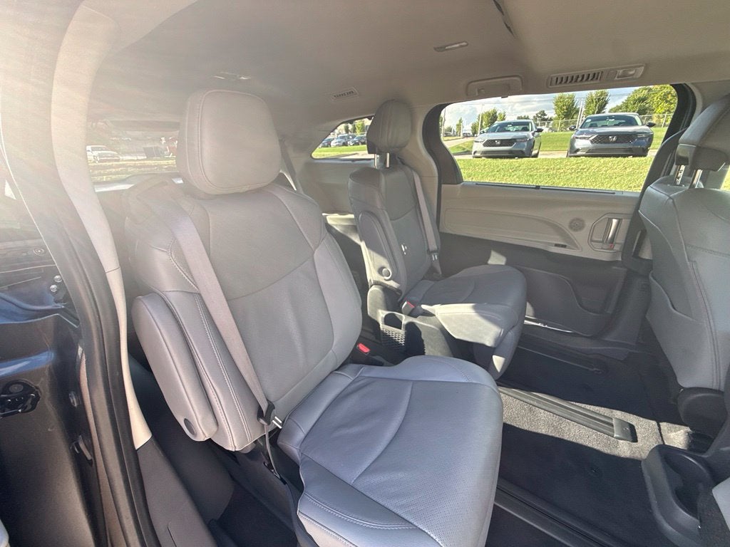 2024 Toyota Sienna Limited 7 Passenger