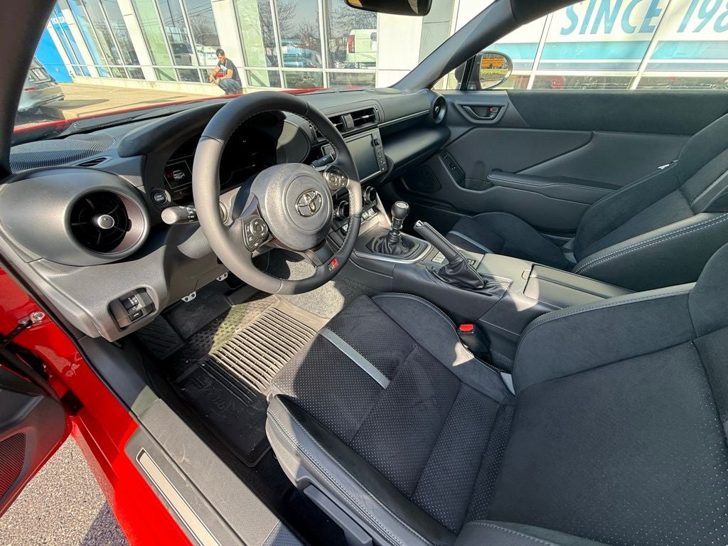 2025 Toyota GR86 Premium