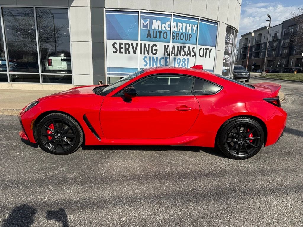 2025 Toyota GR86 Premium