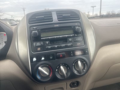2004 Toyota RAV4 Base