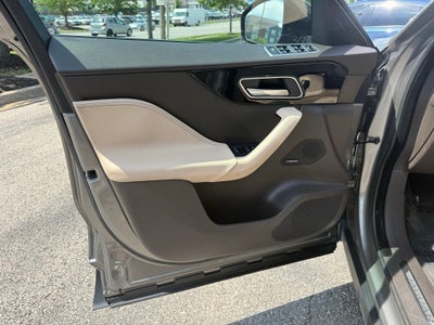 2019 Jaguar F-PACE 25t Prestige