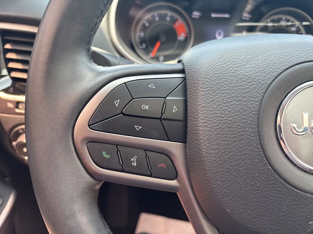2019 Jeep Cherokee Overland