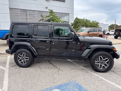 2025 Jeep Wrangler 4-Door Sahara 4x4
