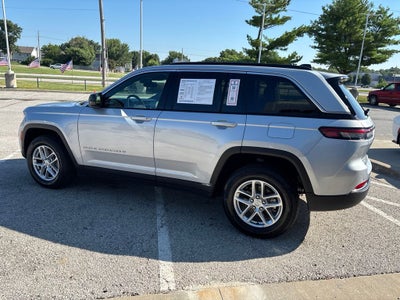 2024 Jeep Grand Cherokee Laredo X 4x4