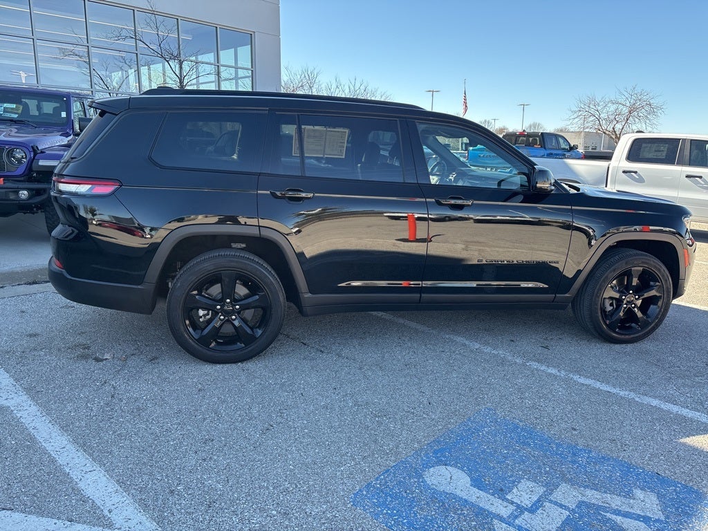2023 Jeep Grand Cherokee L Altitude